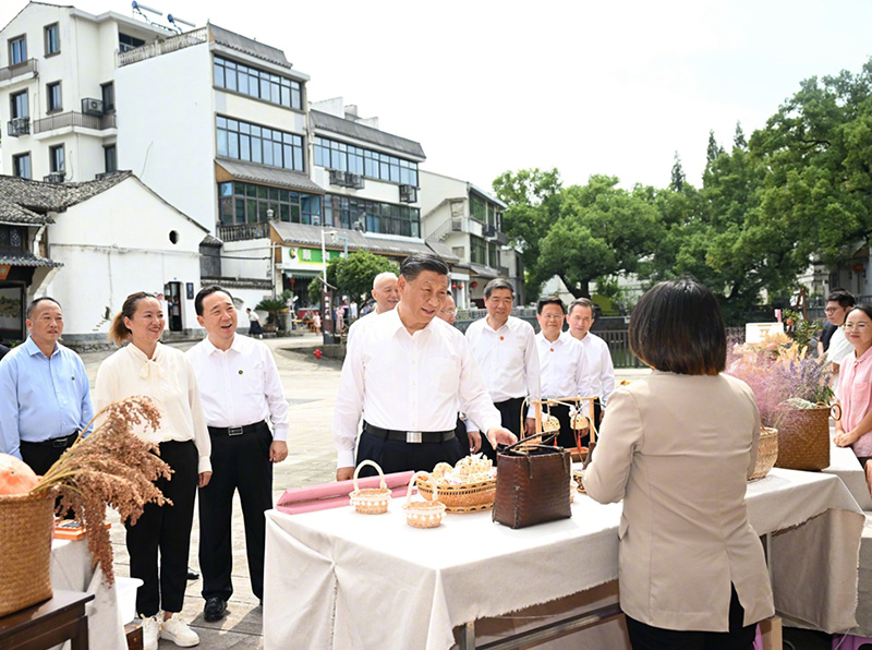 習(xí)近平在浙江金華市考察調(diào)研  「相關(guān)圖片」